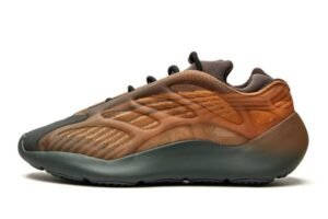 Adidas Yeezy 700 V3 “Copper Fade” – GY4109