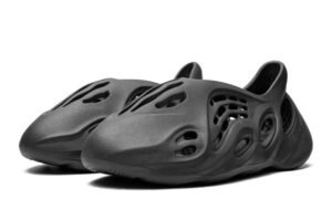 Adidas Yeezy Foam Runner “Onyx” f