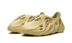 Adidas Yeezy Foam Runner “Sulfur” f