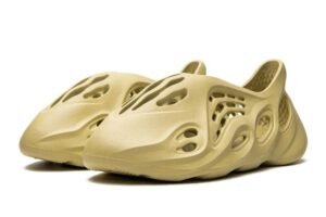 Adidas Yeezy Foam Runner “Sulfur” f