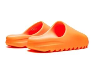 Adidas Yeezy Slides “Enflame Orange” d